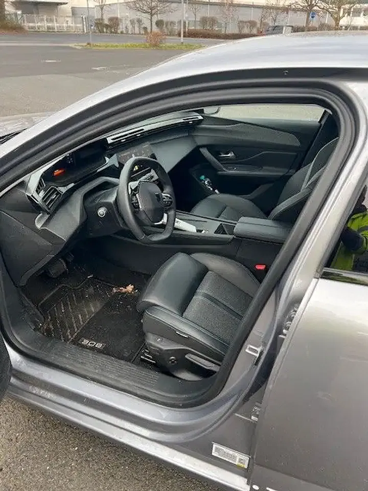 Peugeot 308 180 Hybrid Allure Pack SW - foto 10