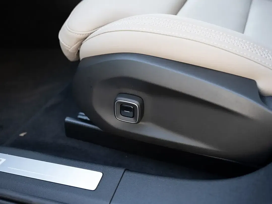 Volvo ES90 Single Motor Extended Range Plus - Thumbnail 13
