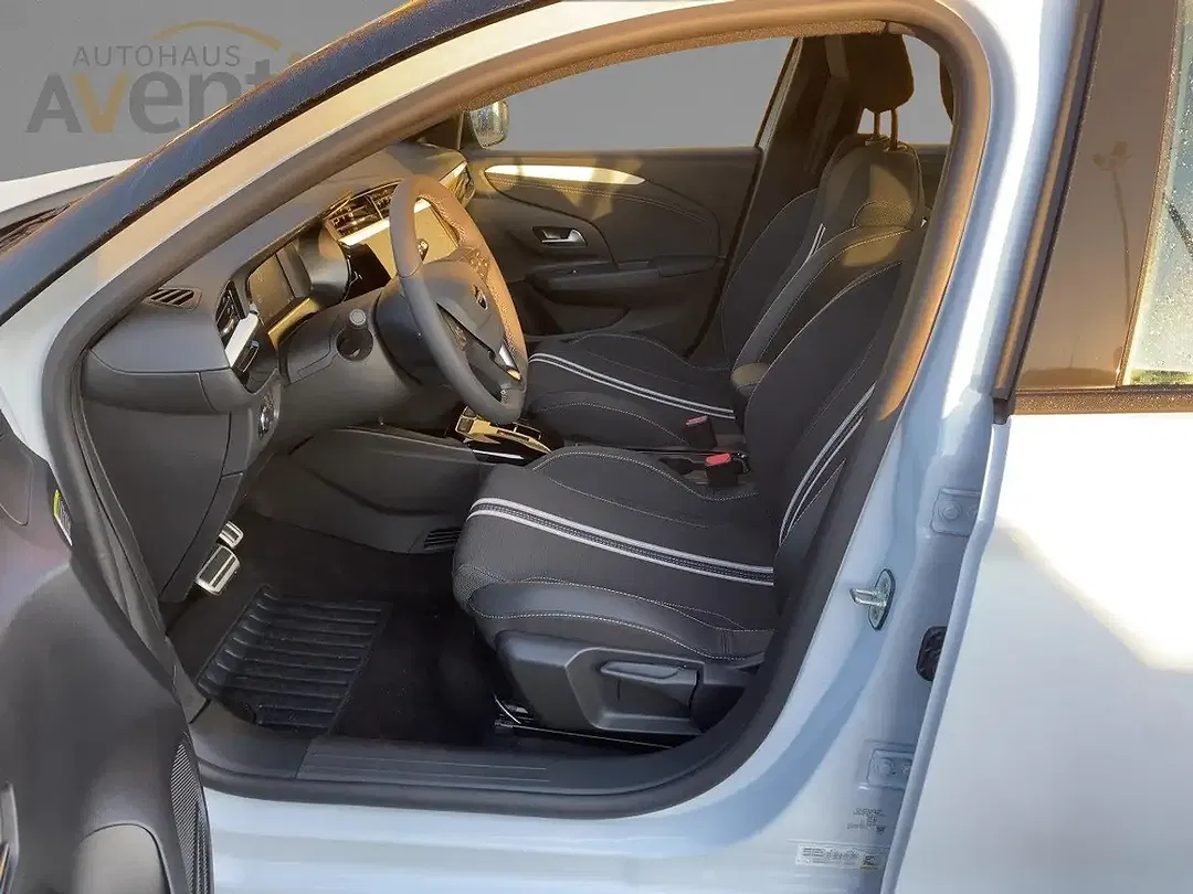 Opel Corsa GS - Thumbnail 3