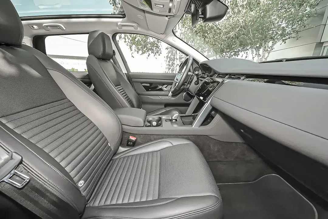 Land Rover Discovery Sport P270e S - Thumbnail 6