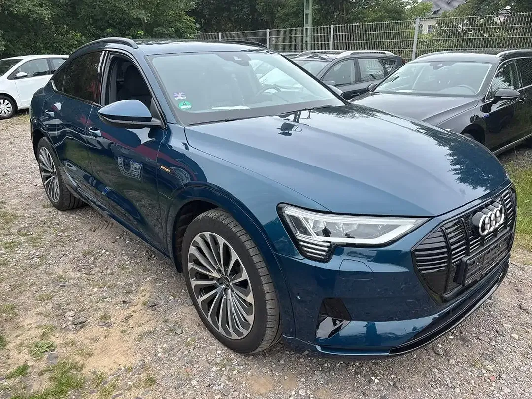 Audi e-tron 55 Sportback S line - Thumbnail 4