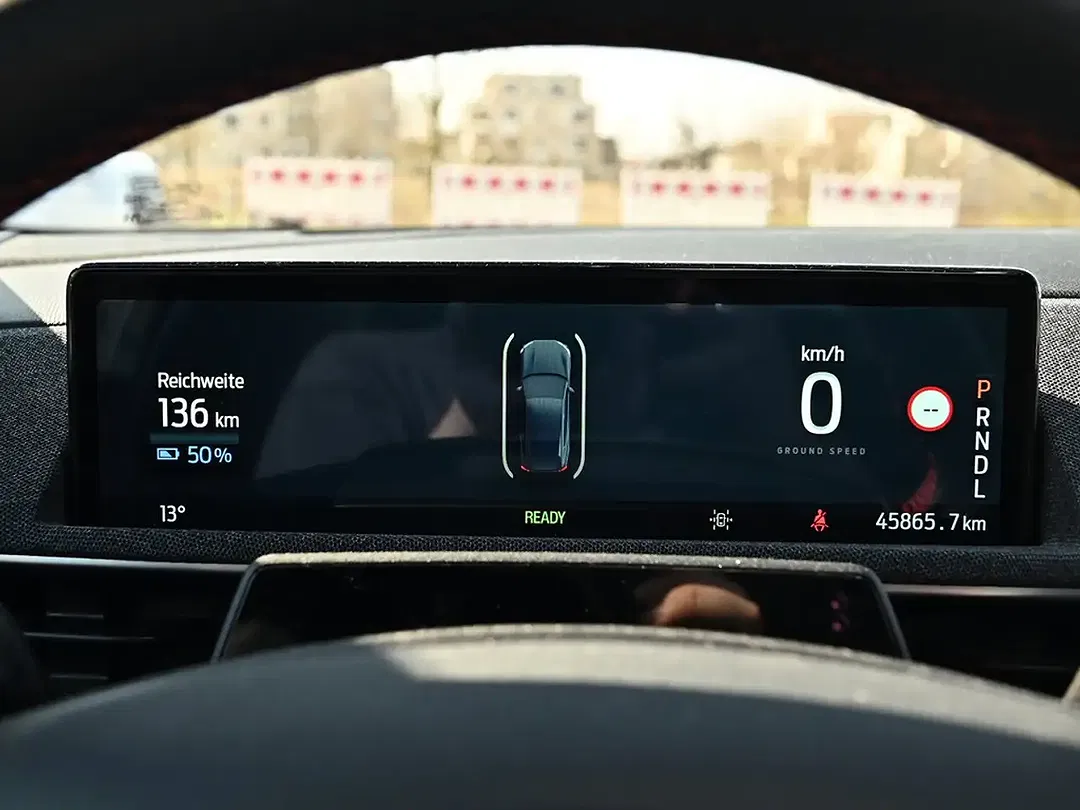 Ford Mustang Standard Range 4x4 - Thumbnail 13