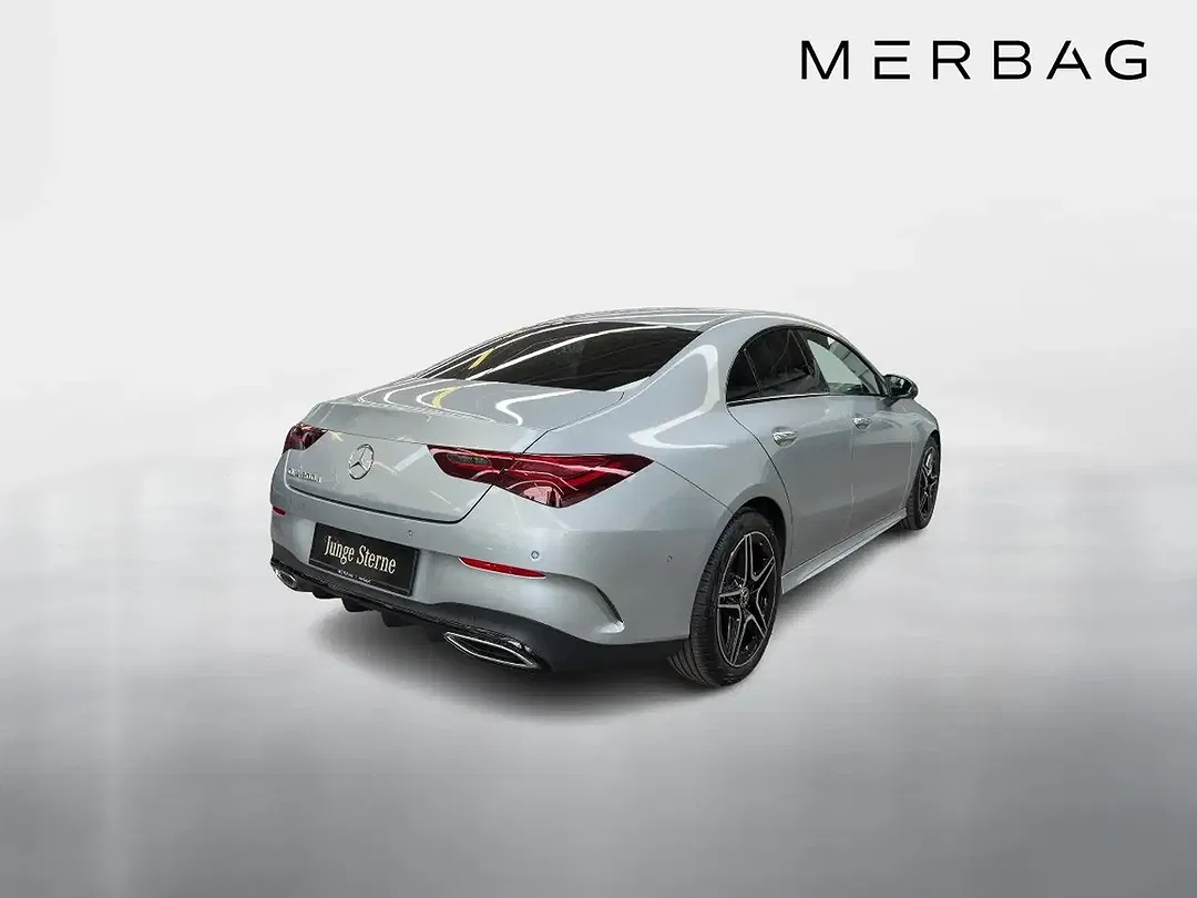Mercedes-Benz CLA 200 - Thumbnail 3