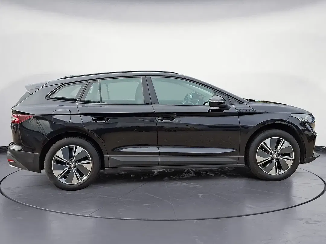 Skoda Enyaq 50 - Thumbnail 5