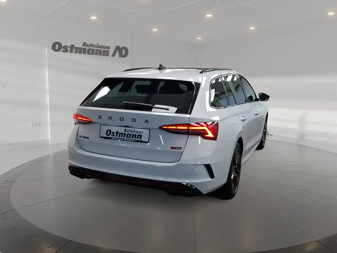 Skoda Octavia 2.0 TSI vRS Combi - Thumbnail 3