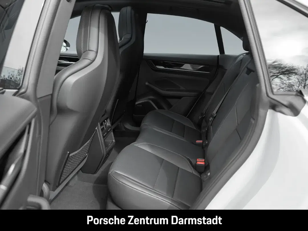 Porsche Macan - Thumbnail 6