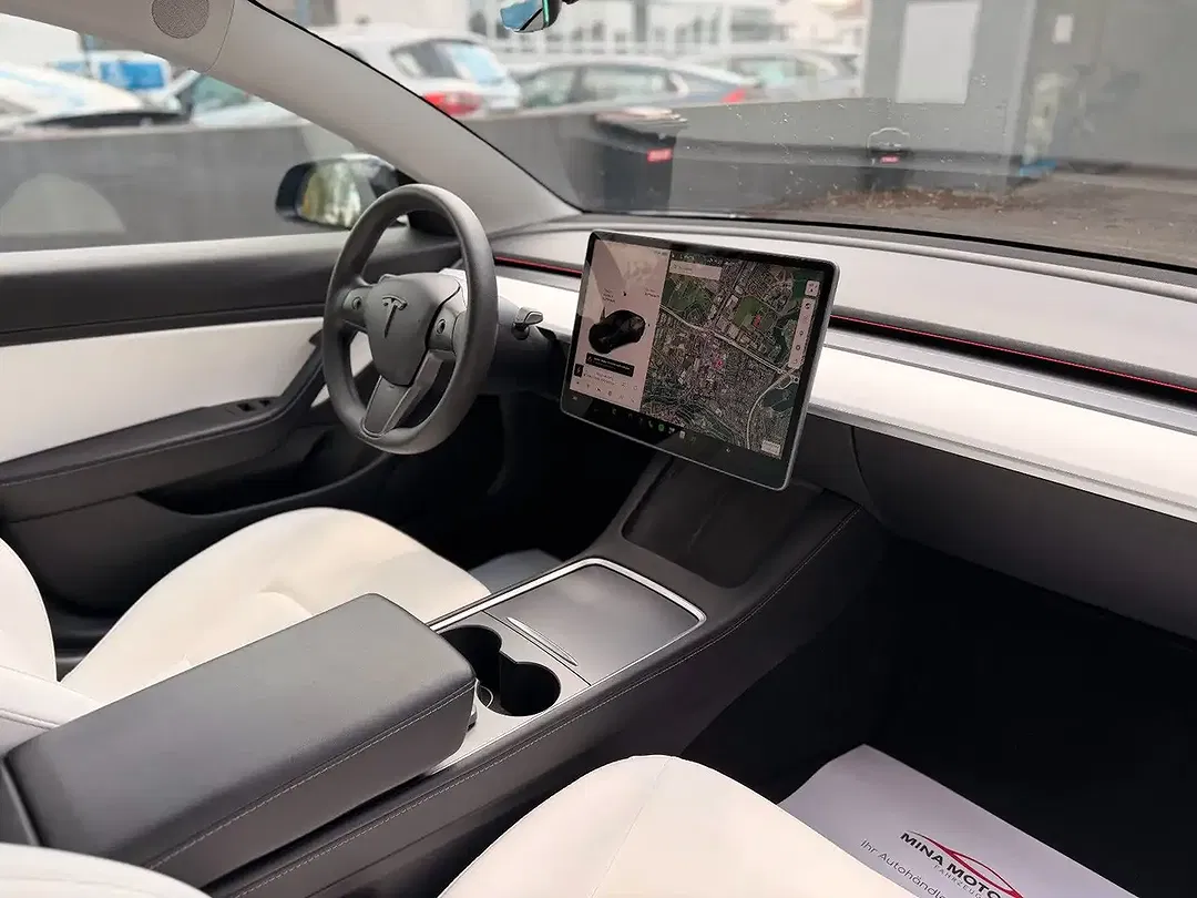 Tesla Model 3 AWD Dual Motor Long Range - Thumbnail 14