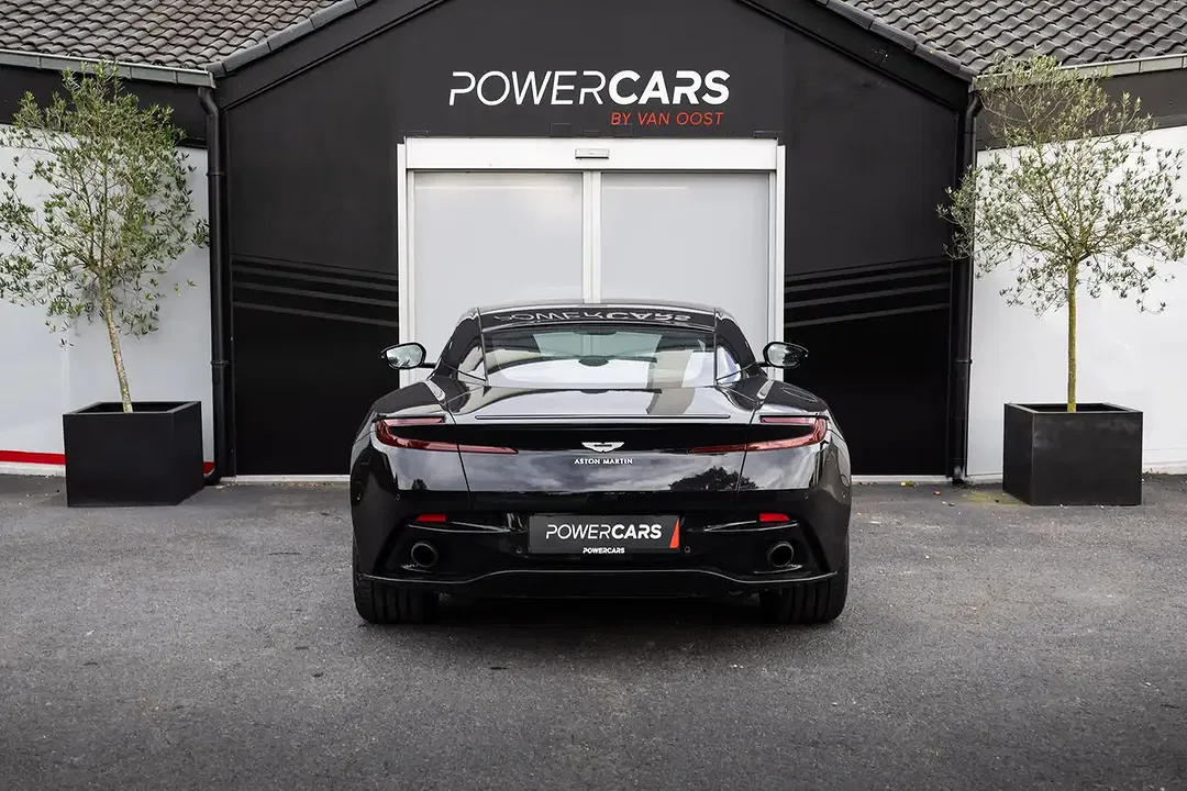 Aston Martin DB11 V8 Coupe - Thumbnail 9