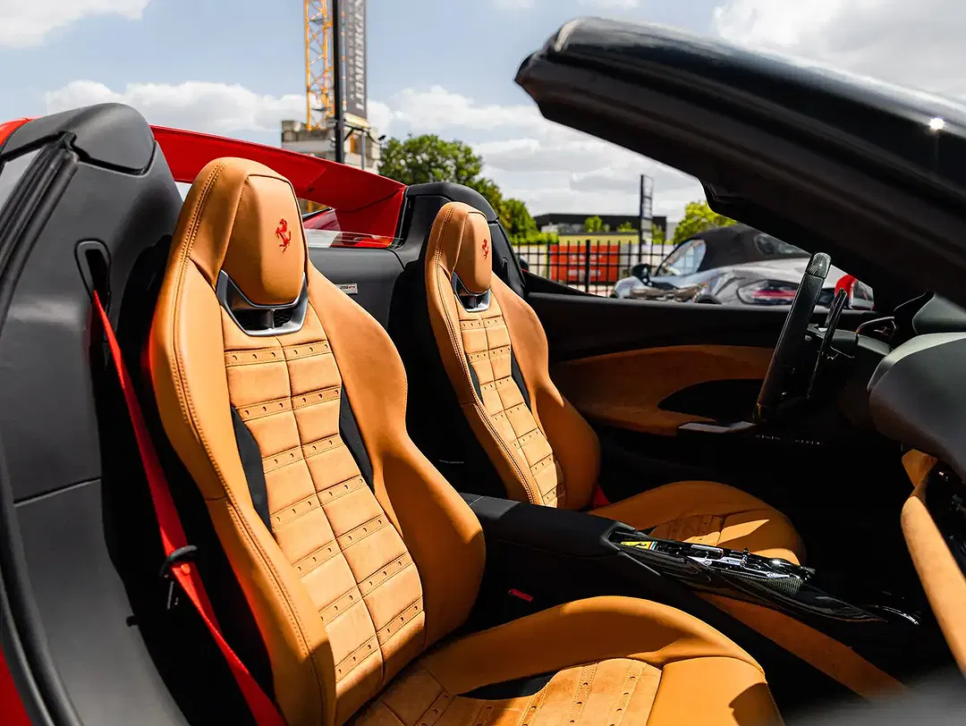 Ferrari 296 GTS - Thumbnail 10