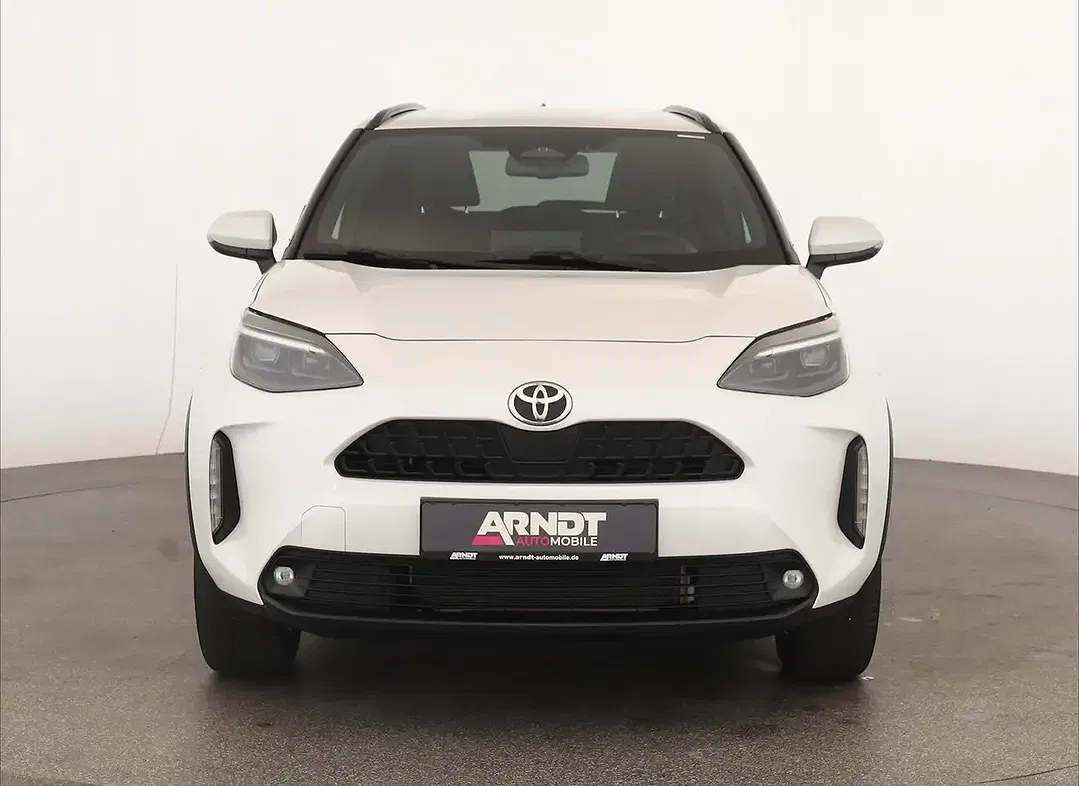 Toyota Yaris Cross Hybrid Teamplayer - Thumbnail 3
