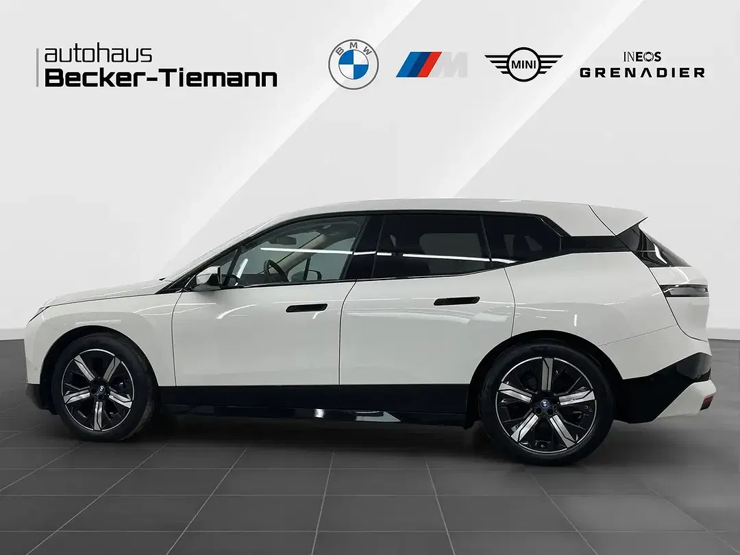 BMW iX xDrive - foto 2