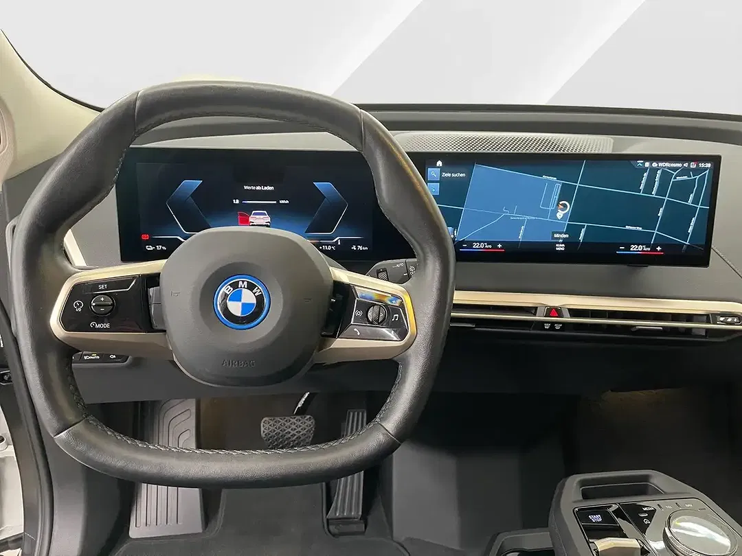 BMW iX xDrive - Thumbnail 5