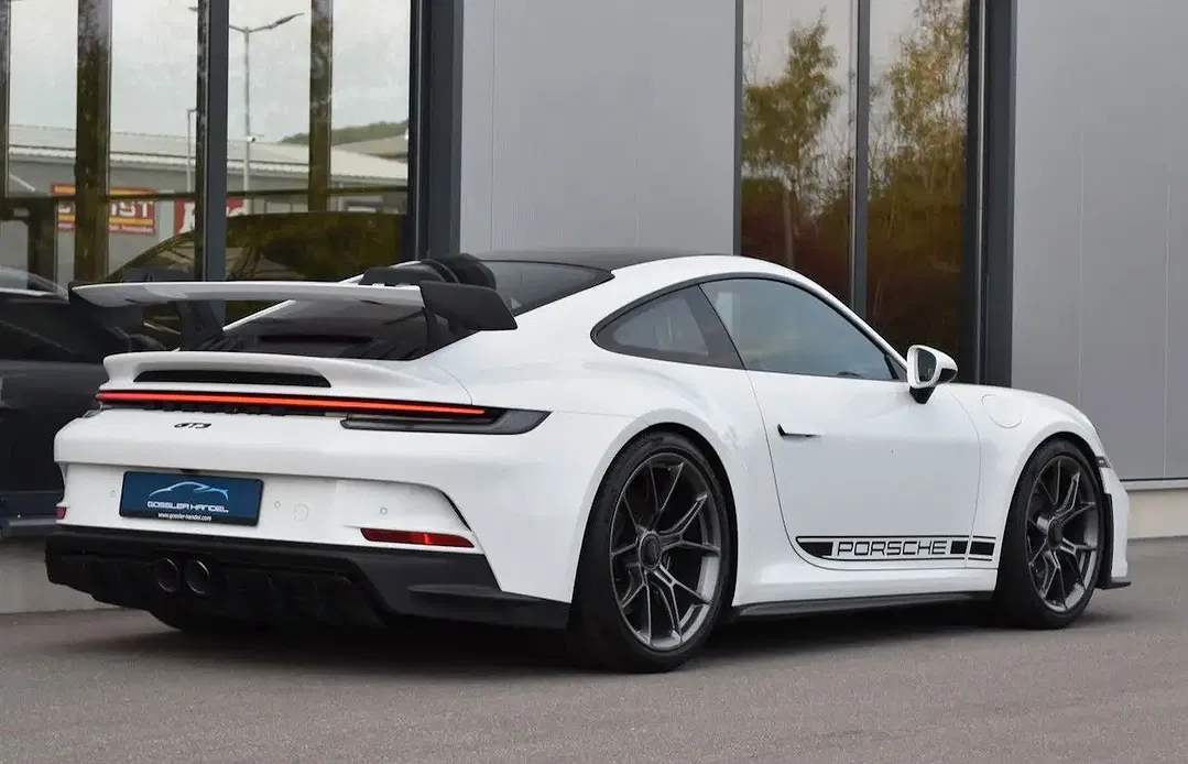 Porsche 992 GT3 Sport Chrono - Thumbnail 11
