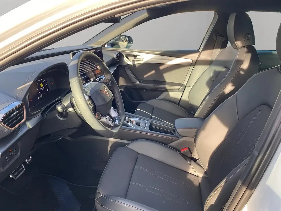 CUPRA Leon 1.5 eTSI Sportstourer - Thumbnail 11