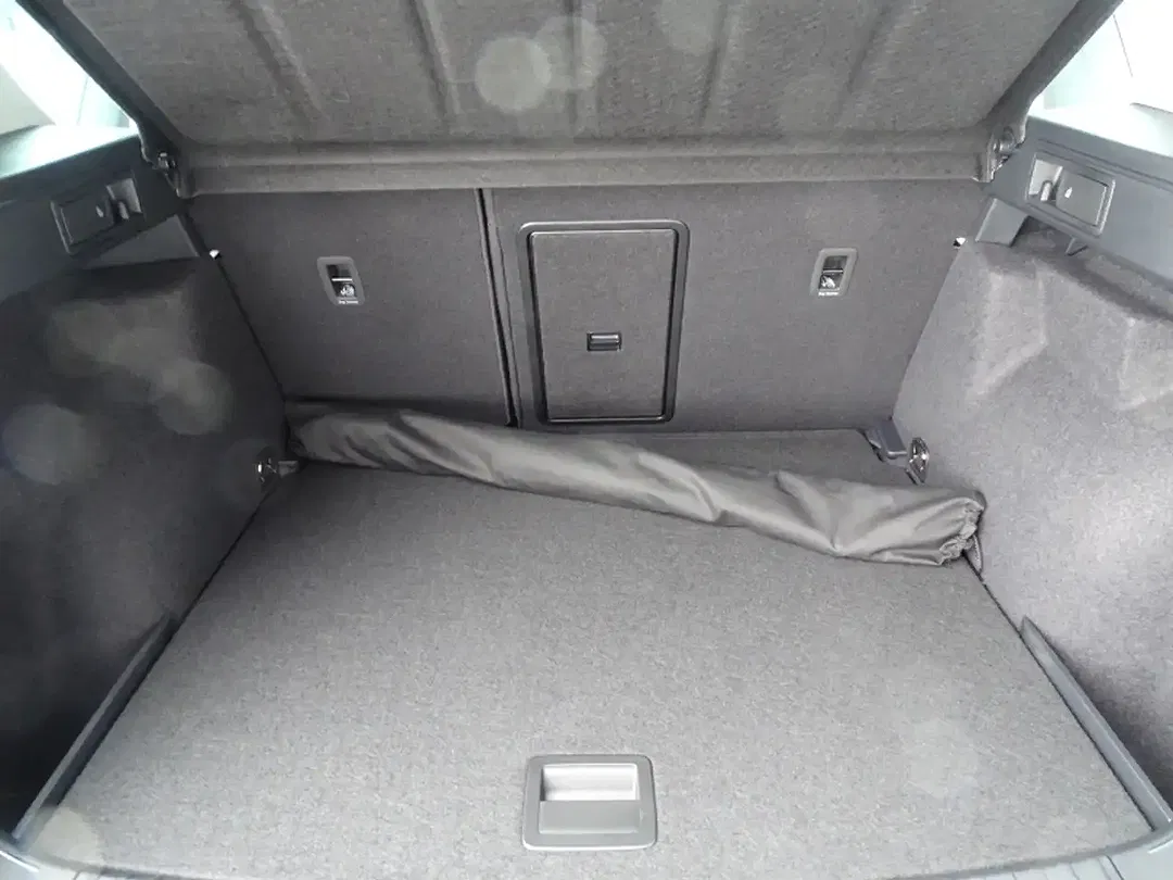 SEAT Ateca 1.5 TSI DSG Road Edition - Thumbnail 6