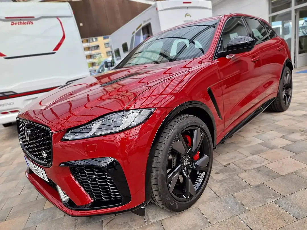 Jaguar F-Pace 5.0 4x4 SVR - Thumbnail 4
