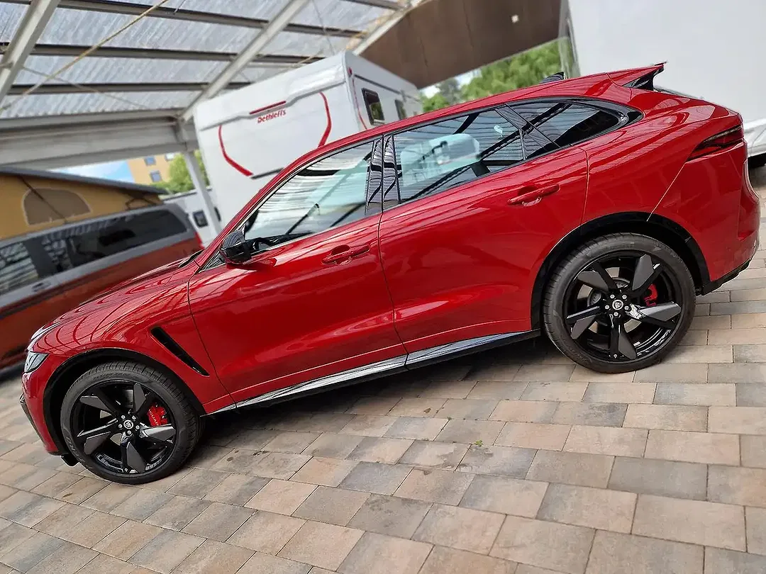 Jaguar F-Pace 5.0 4x4 SVR - Thumbnail 6