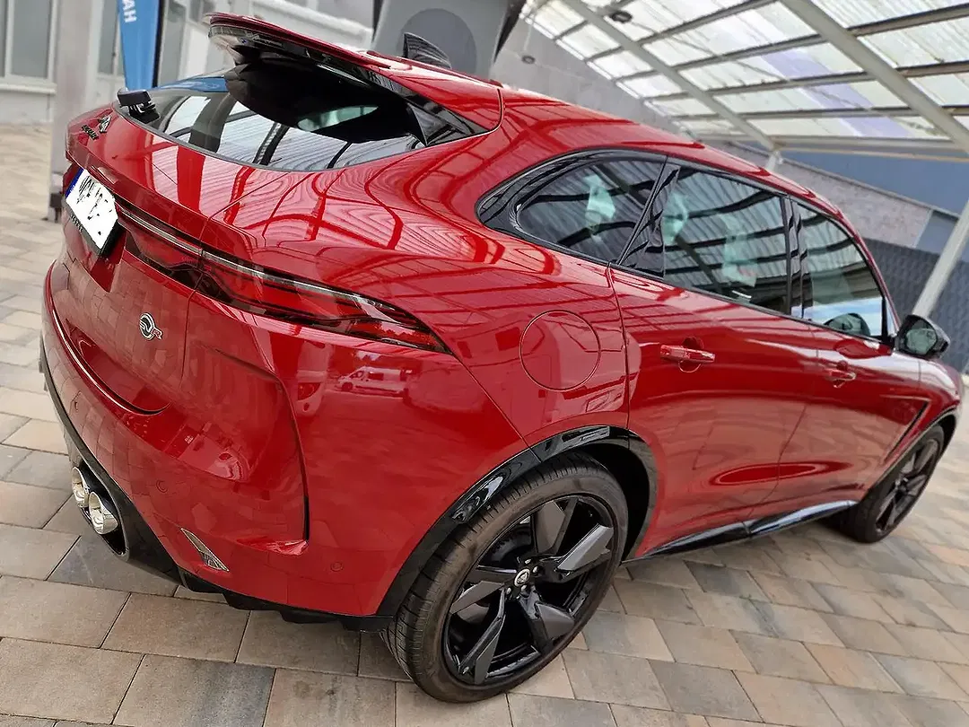 Jaguar F-Pace 5.0 4x4 SVR - Thumbnail 8
