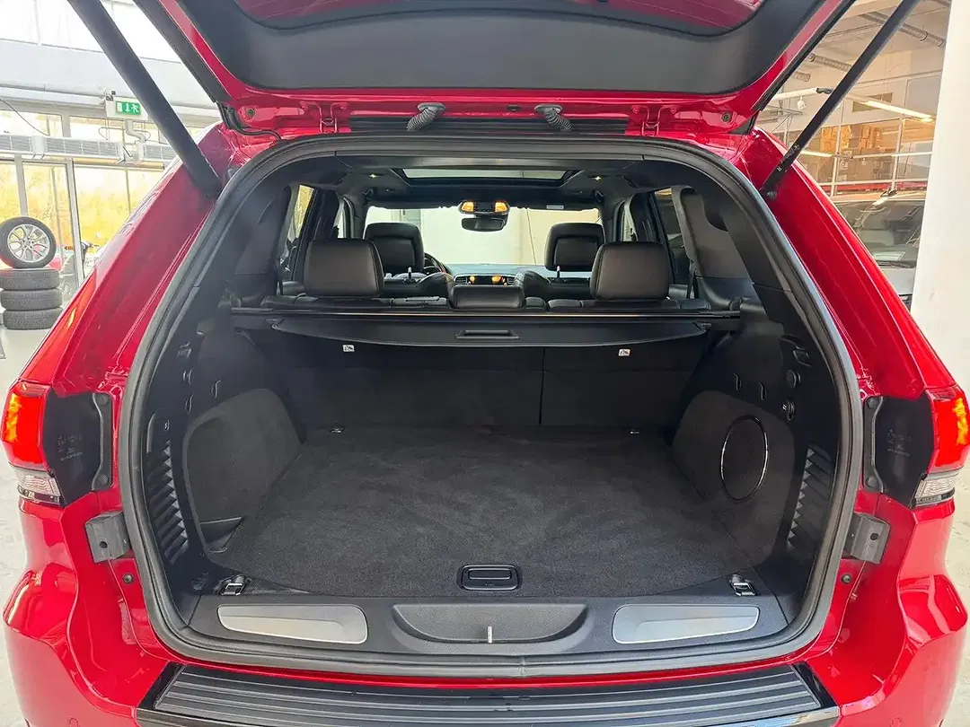 Jeep Grand Cherokee 6.4 V8 HEMI SRT - Thumbnail 4
