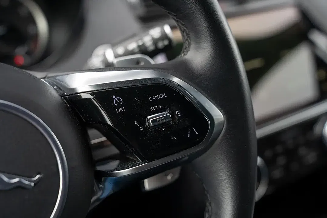 Jaguar E-Pace - Thumbnail 14