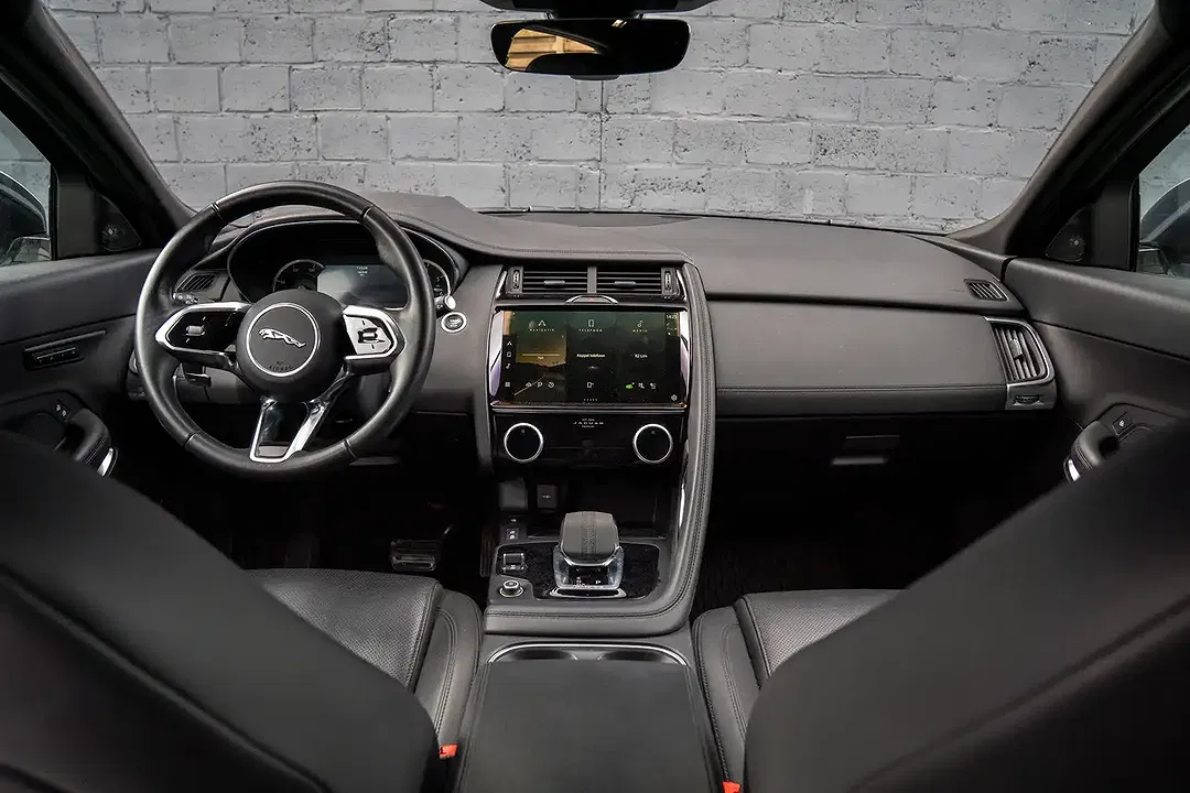 Jaguar E-Pace - Thumbnail 6