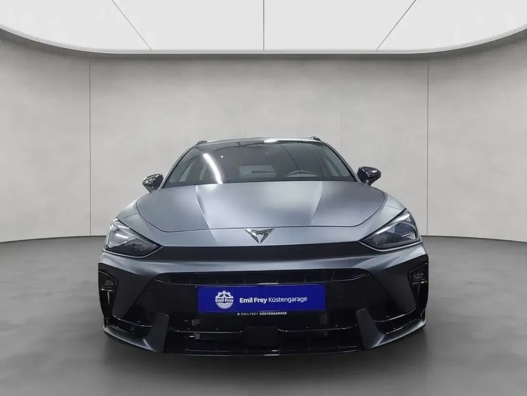 CUPRA Leon 2.0 TSI DSG 4Drive VZ Matrix LED Sportstourer - Thumbnail 9