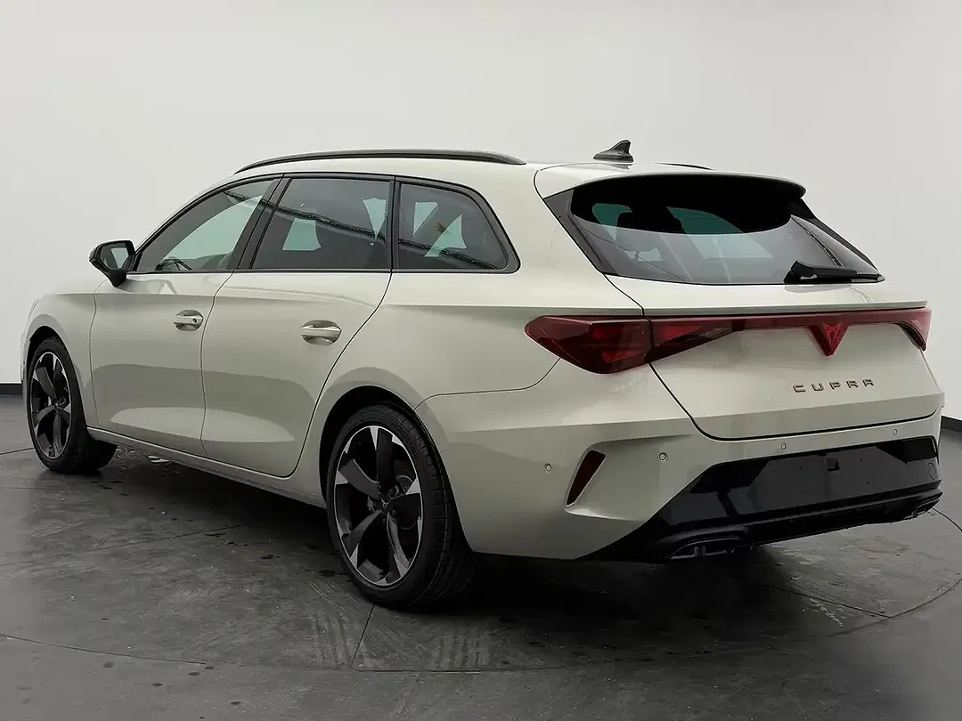 CUPRA Leon 2.0 TSI 4Drive Matrix LED Sportstourer - Thumbnail 8