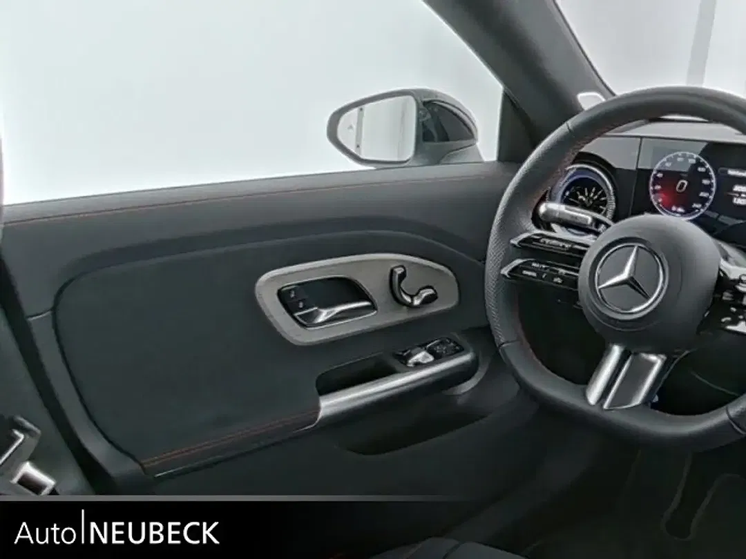 Mercedes-Benz CLA 250 EQ AMG Line Premium Plus - foto 9