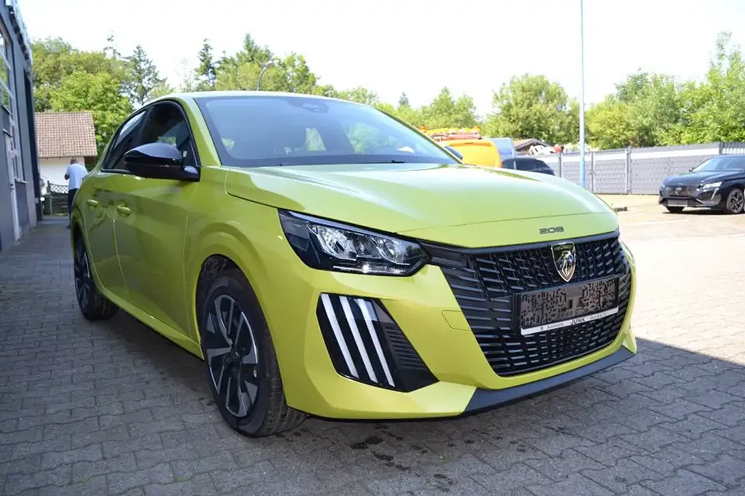 Peugeot 208 100 Style - Thumbnail 3