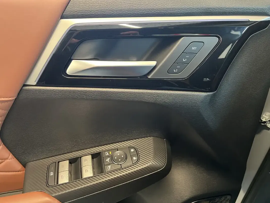 Mitsubishi Outlander 2.4 PHEV Diamant Top Luxury - Thumbnail 11