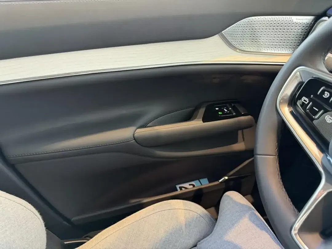 Volvo EX90 Twin Motor - foto 15