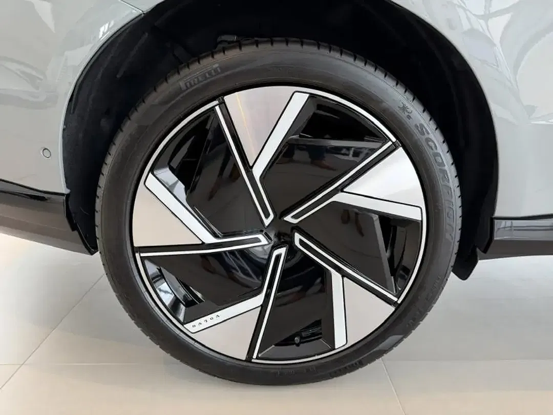Volvo EX90 Twin Motor - Thumbnail 7
