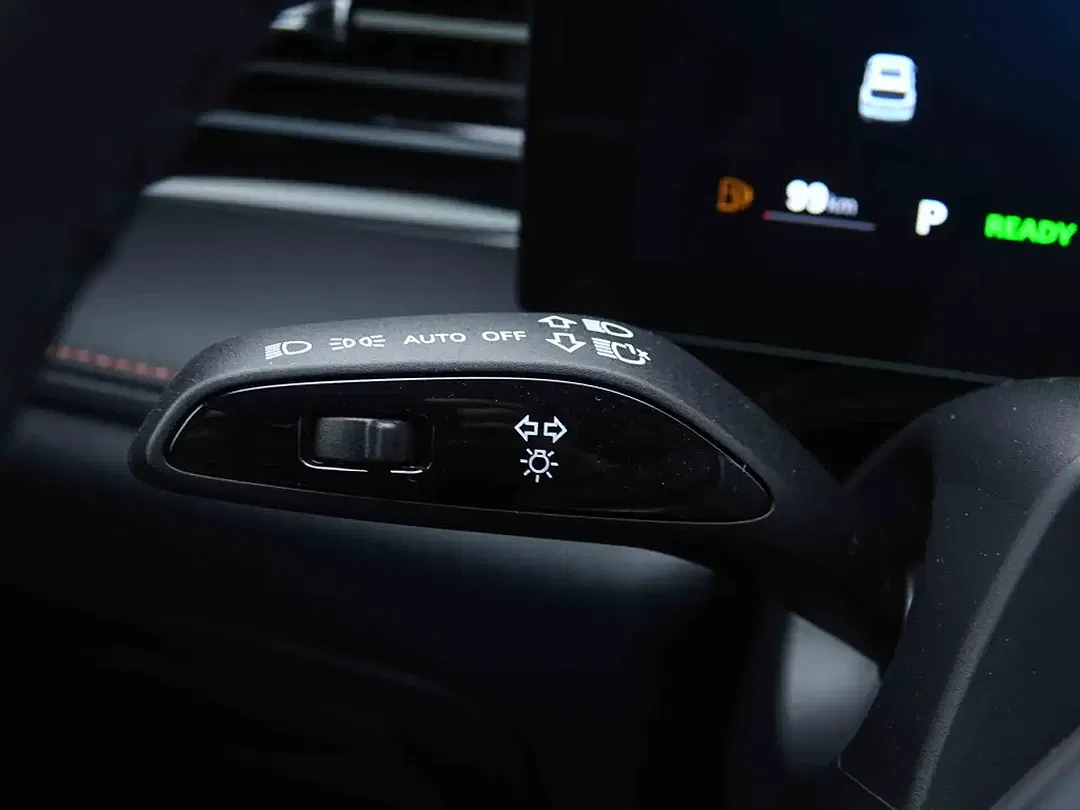 MG HS Hybrid+ Luxury - foto 14