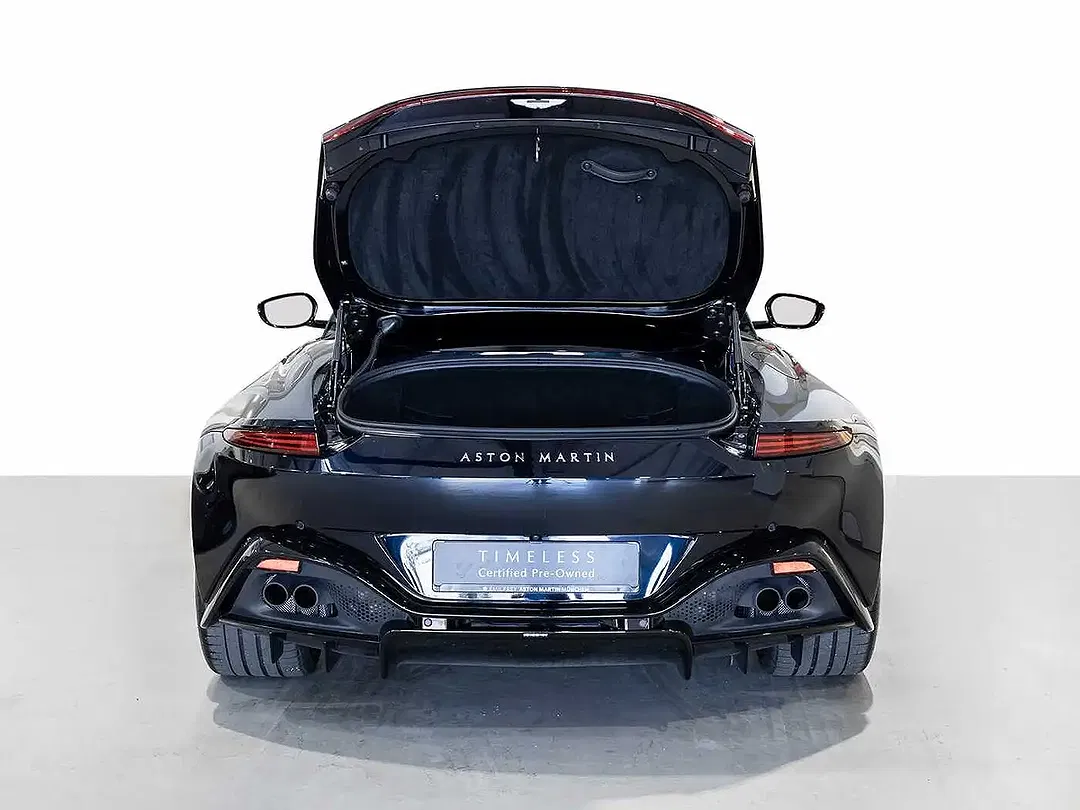 Aston Martin V8 Roadster - Thumbnail 13