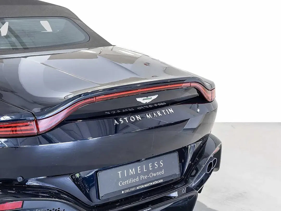 Aston Martin V8 Roadster - Thumbnail 8