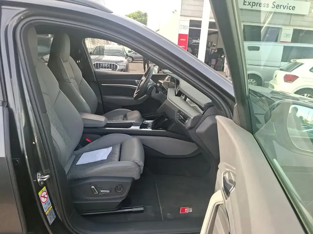 Audi SQ8 e-tron Sportback - Thumbnail 7