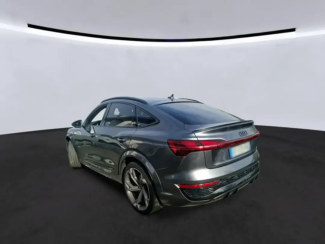 Audi SQ8 e-tron Sportback - Thumbnail 6