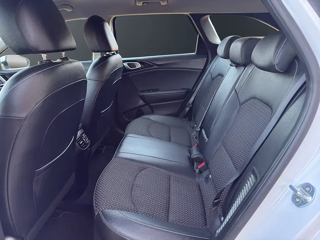 Kia Ceed SW / cee'd SW PHEV Hybrid Spirit - Thumbnail 12