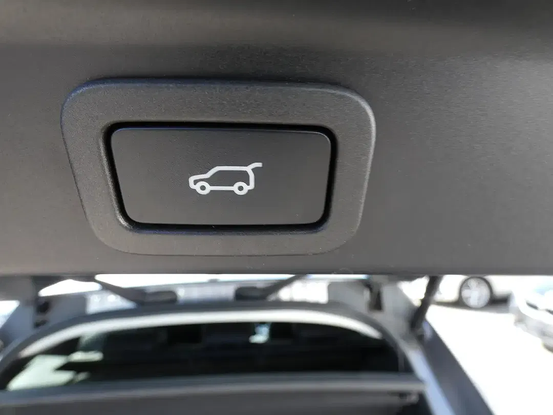 Jaguar F-Pace D300 4x4 SE - Thumbnail 7