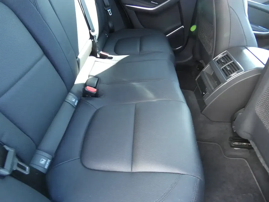 Jaguar F-Pace D300 4x4 SE - Thumbnail 9