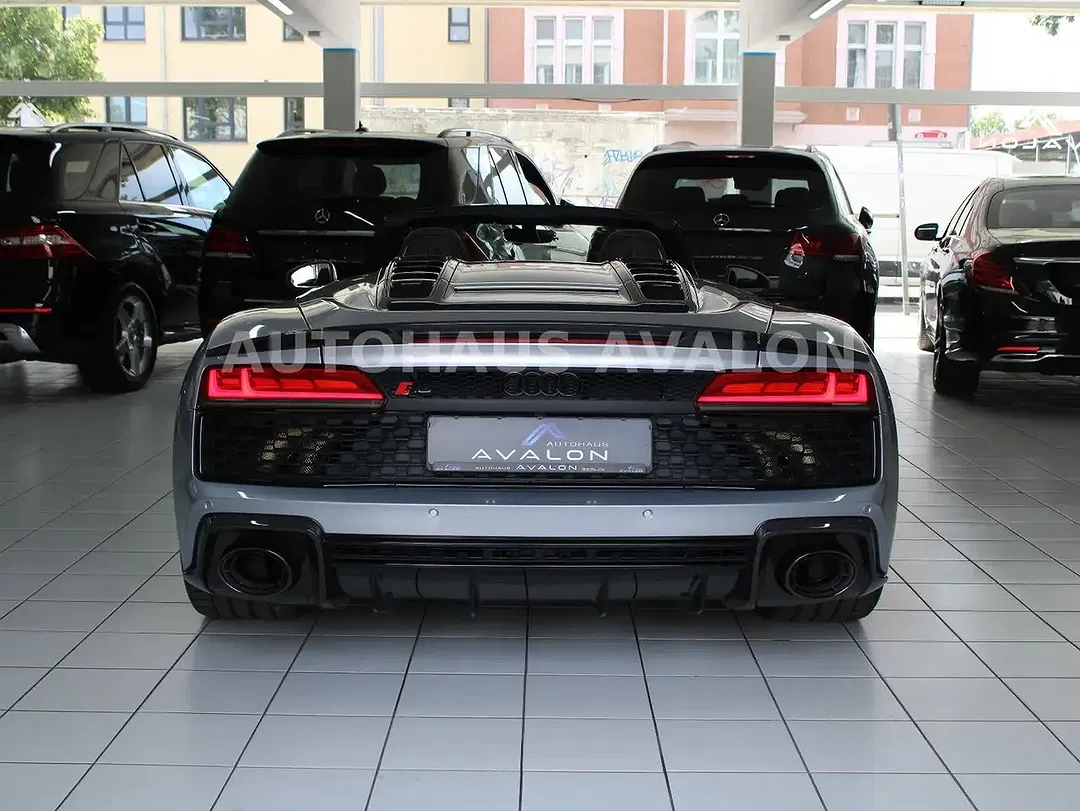 Audi R8 V10 quattro performance - Thumbnail 7