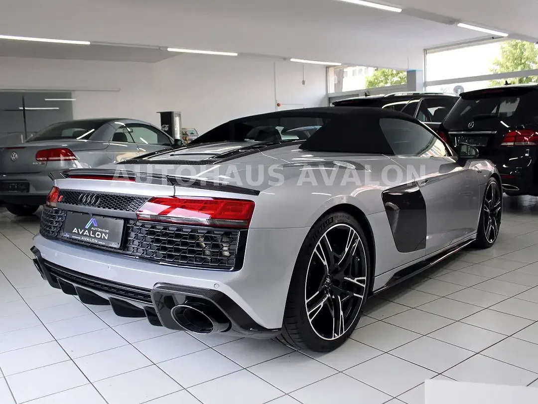 Audi R8 V10 quattro performance - Thumbnail 9