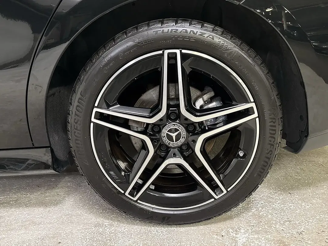 Mercedes-Benz CLA 200 - Thumbnail 10