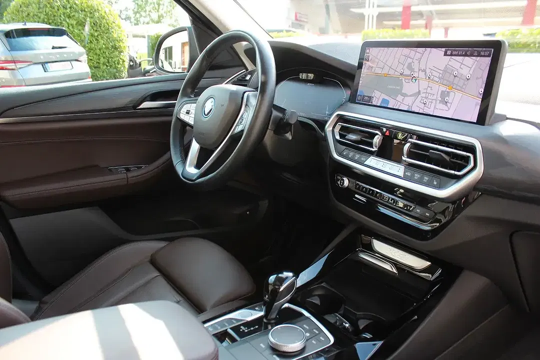 BMW X3 xDrive - Thumbnail 8