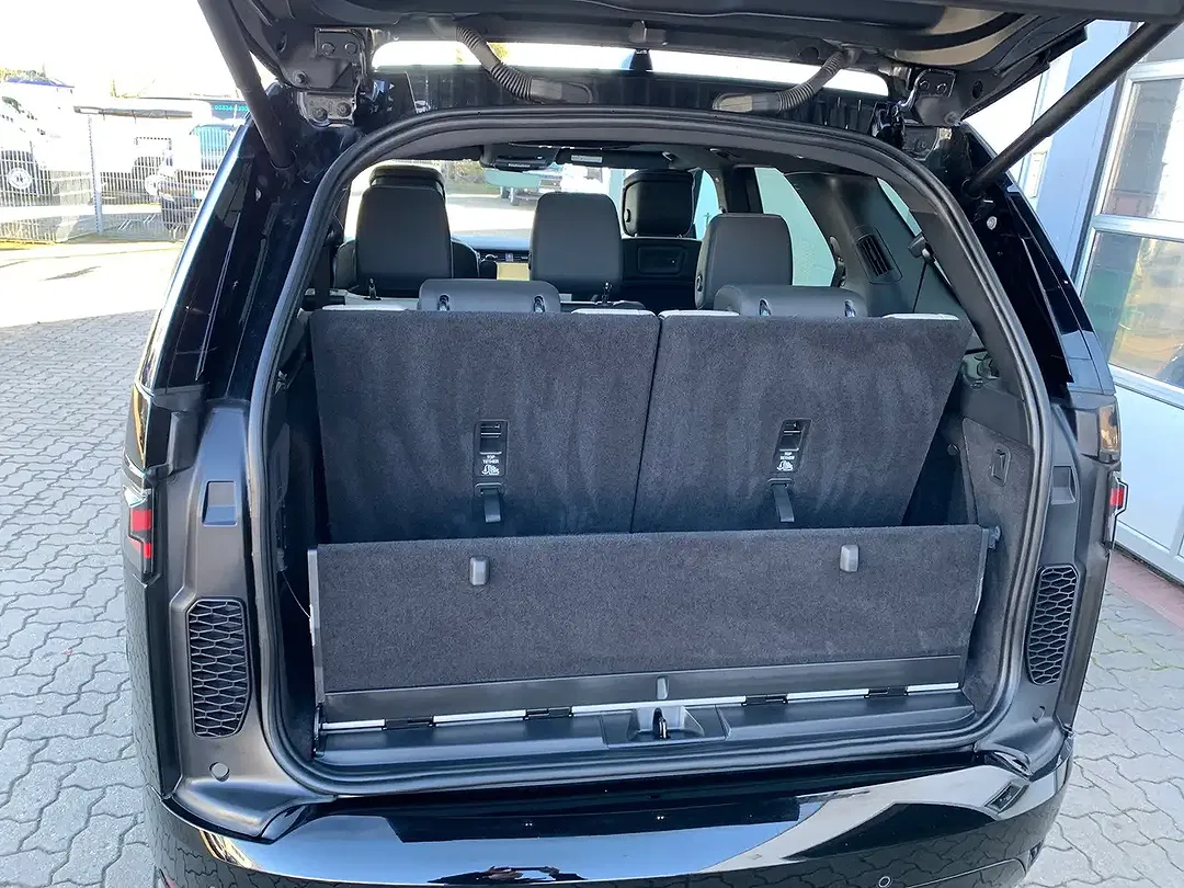 Land Rover Discovery R-Dynamic HSE - Thumbnail 12