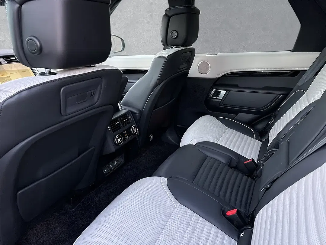 Land Rover Discovery R-Dynamic HSE - Thumbnail 9
