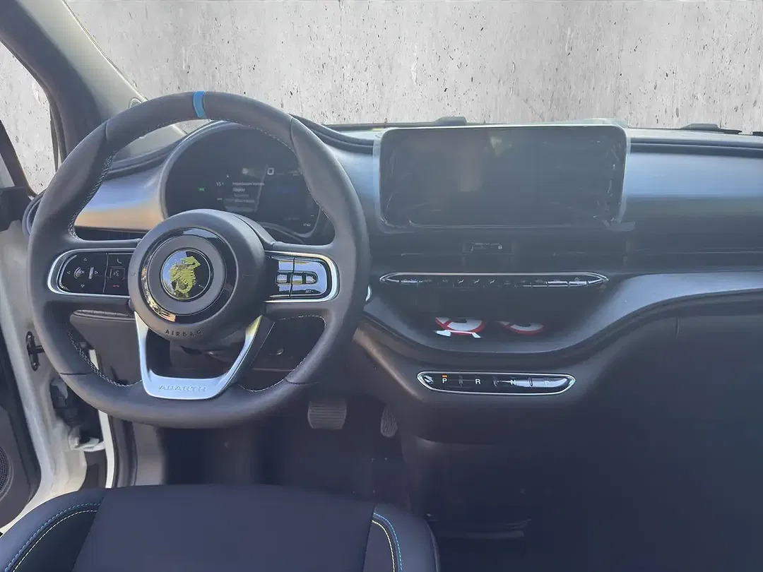 Abarth 500e - foto 13