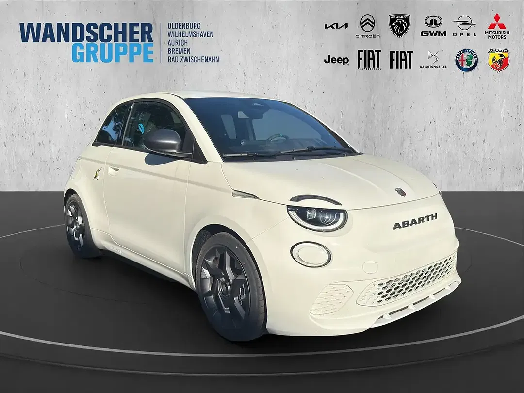 Abarth 500e - Thumbnail 7
