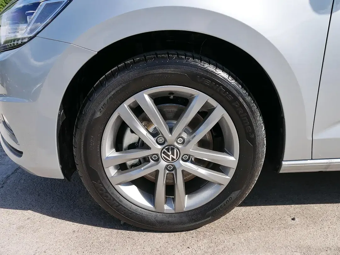 Volkswagen Touran 1.5 TSI Comfortline - Thumbnail 3