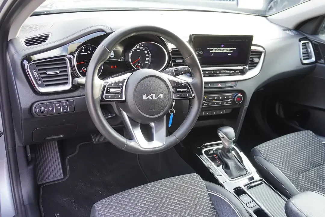 Kia XCeed 1.5 T-GDI Vision - Thumbnail 9